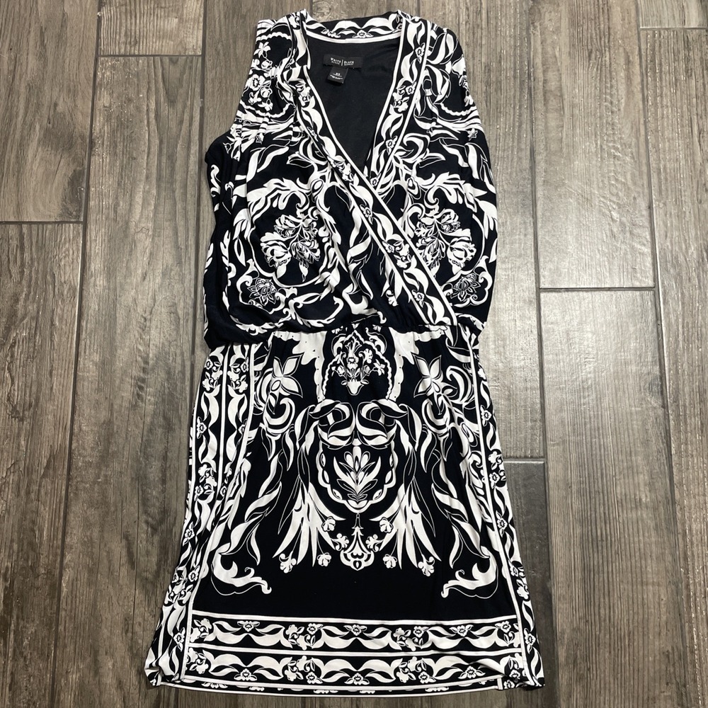 WHITE HOUSE BLACK MARKET sleeveless Black And White Vneck Crossover Dress XS‎